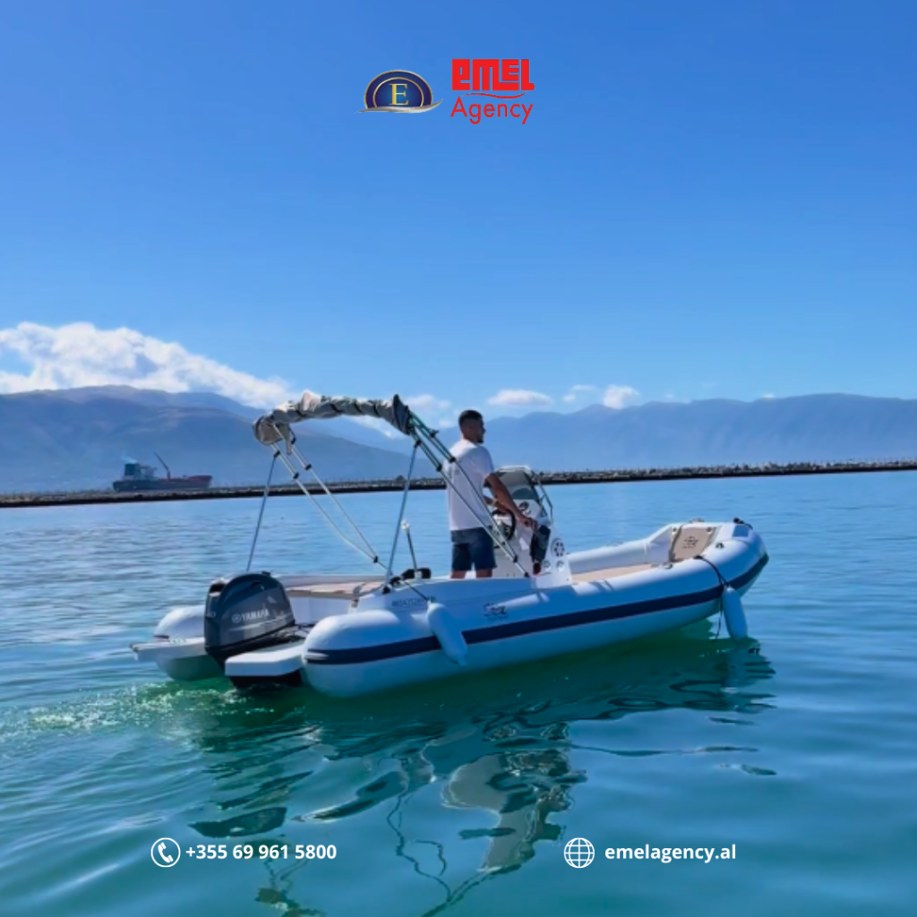 skippered boat tour Vlora